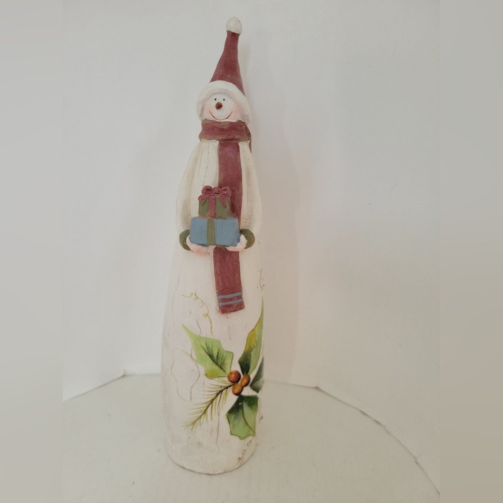 Snowman Statue Decorative  Hand-painted Holly Snowman Sculpture Crackled Present